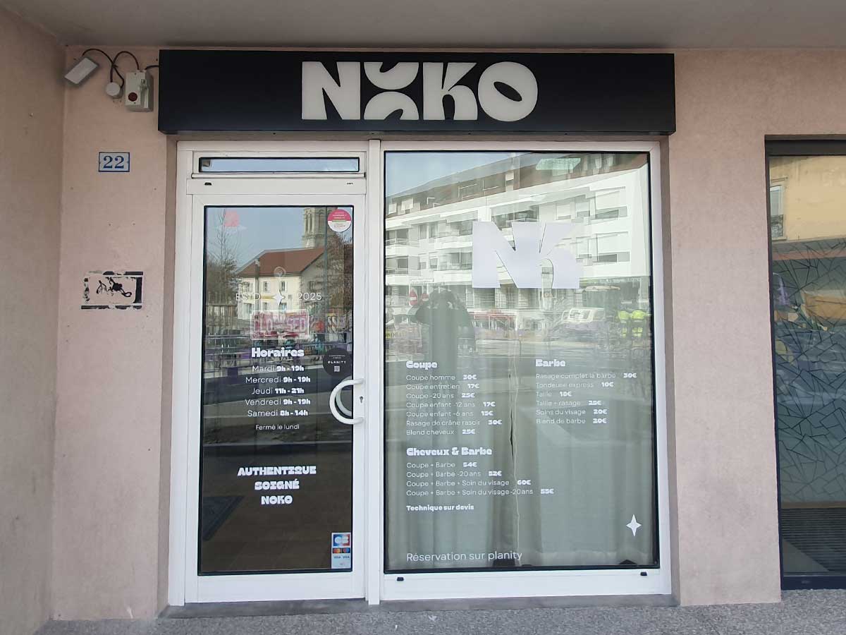 Caisson lumineux & Marquage de vitrines - Noko coiffure