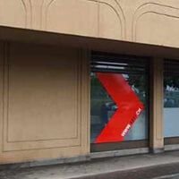 Mise en place de décors adhésifs - XEFI