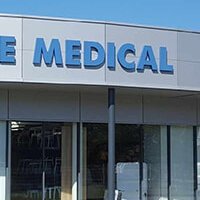 Fourniture & installation d'une signalétique extérieure - Distri (…)