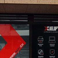 Mise en place de décors adhésifs - XEFI