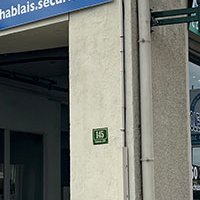 Enseignes Alu dibond & Enseigne drapeau - Sécuritest